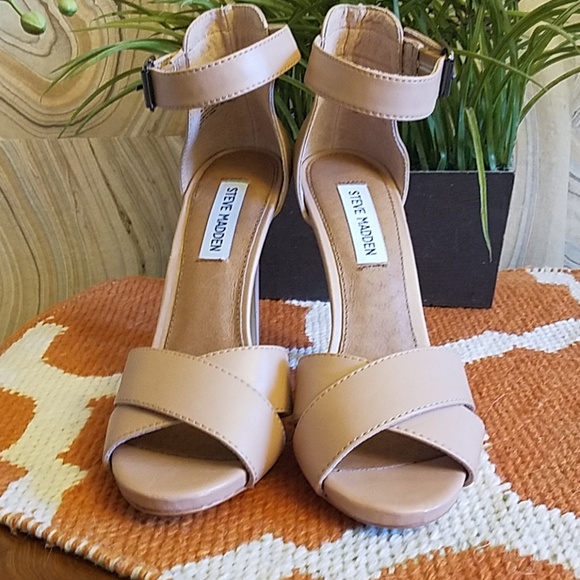 Steve Madden Open Toe Blush Nude Heels - Picture 2 of 5